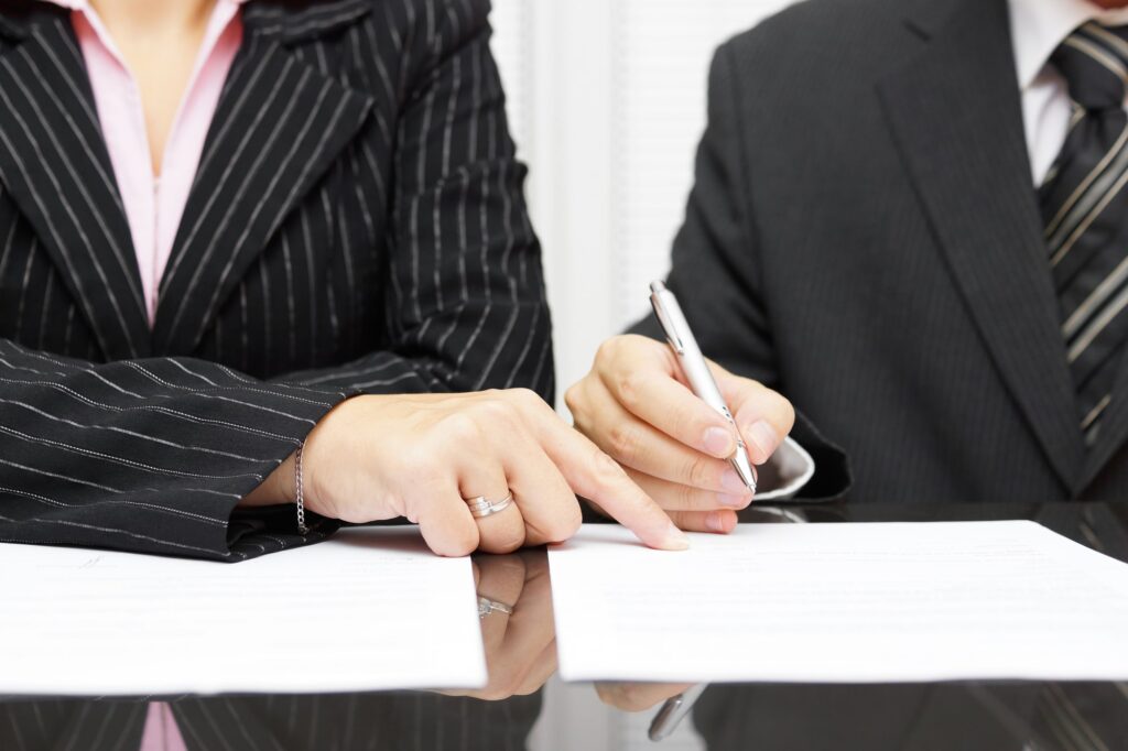 breach of contract lawyer Miami, FL
