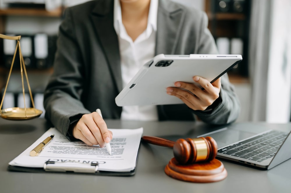 breach of contract lawyer Jacksonville, FL